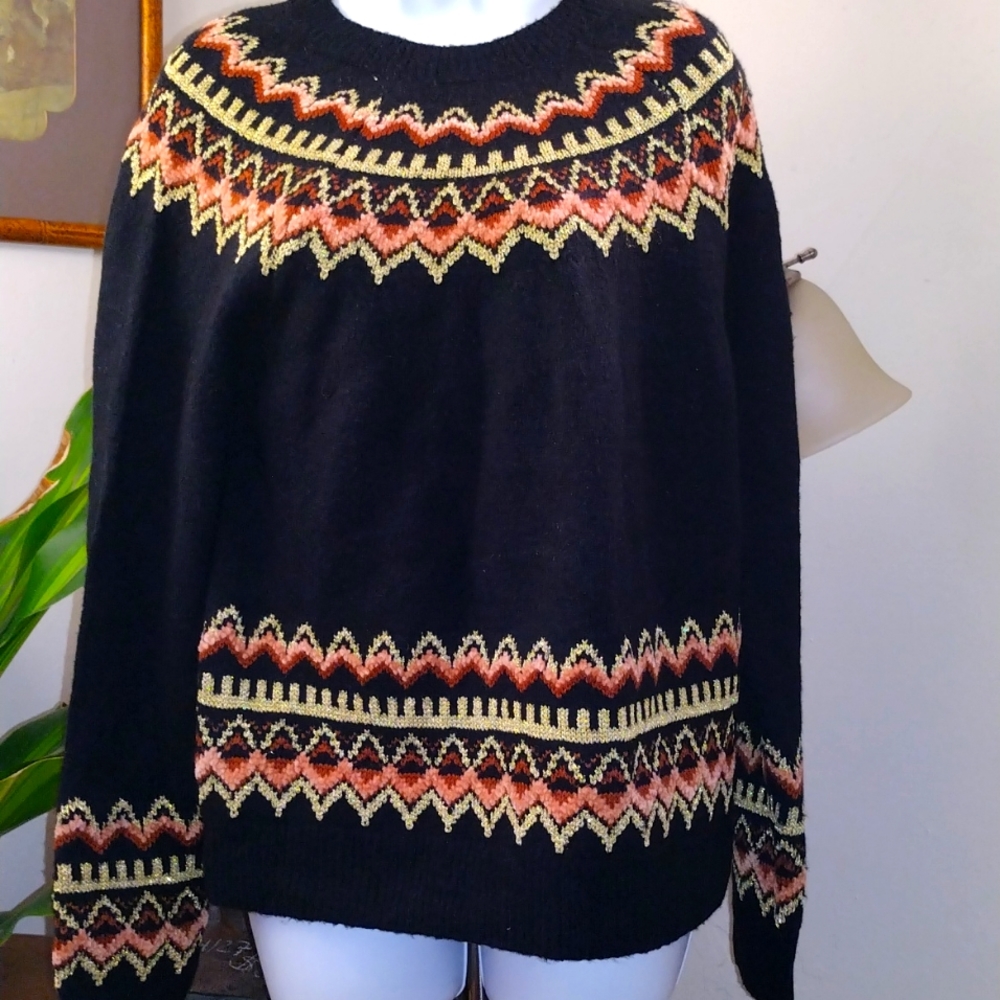 Vintage style sweater medium